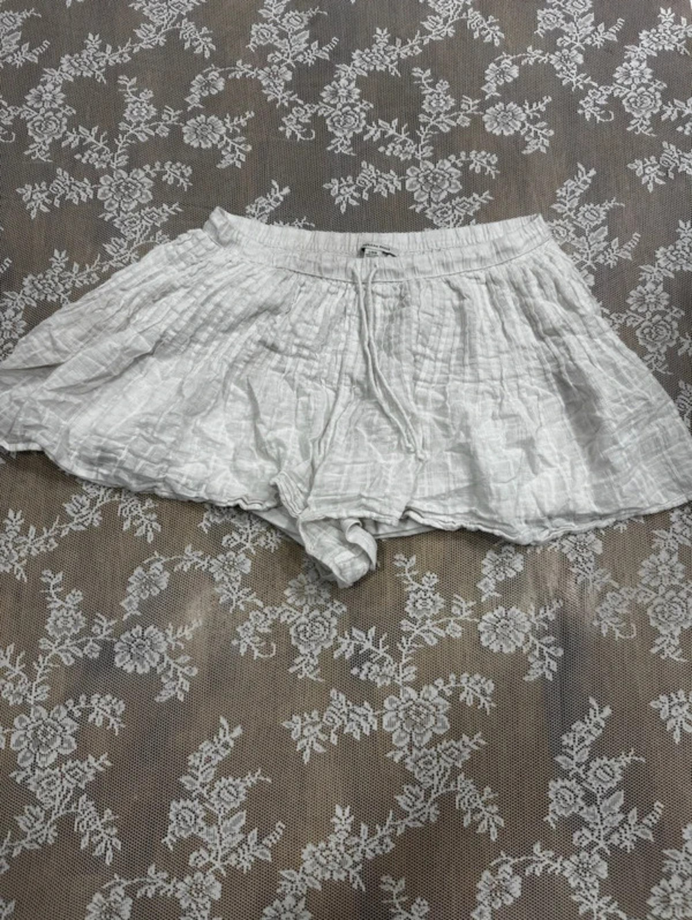white flowy shorts